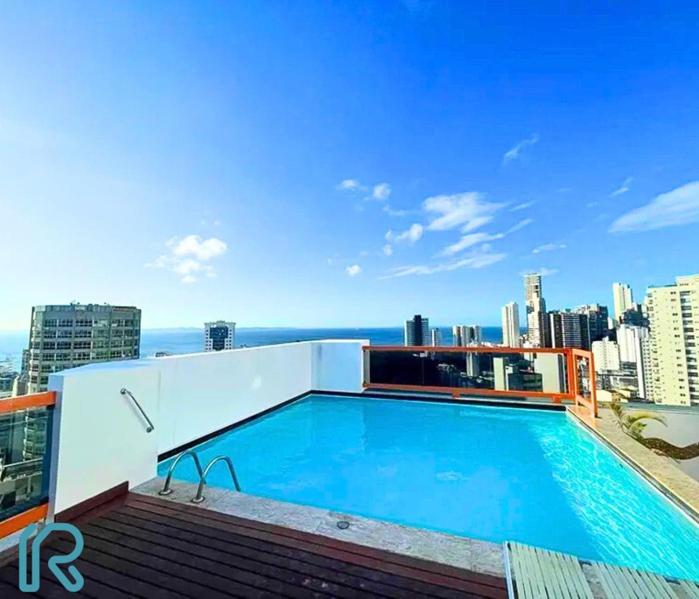 Lindo Apt Vista Mar Completo Com Piscina No Rooftop Do Edf, Proximo Ao Porto Da Barra Salvador da Bahia Exterior foto